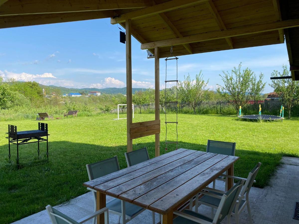 Vila La Livada Valea Danului Exteriér fotografie